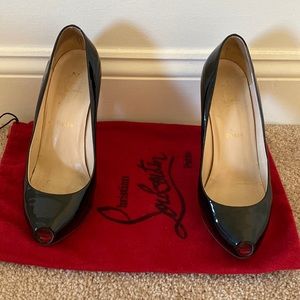 Christian Louboutin Peep-toe 100mm Patent Leather Pump